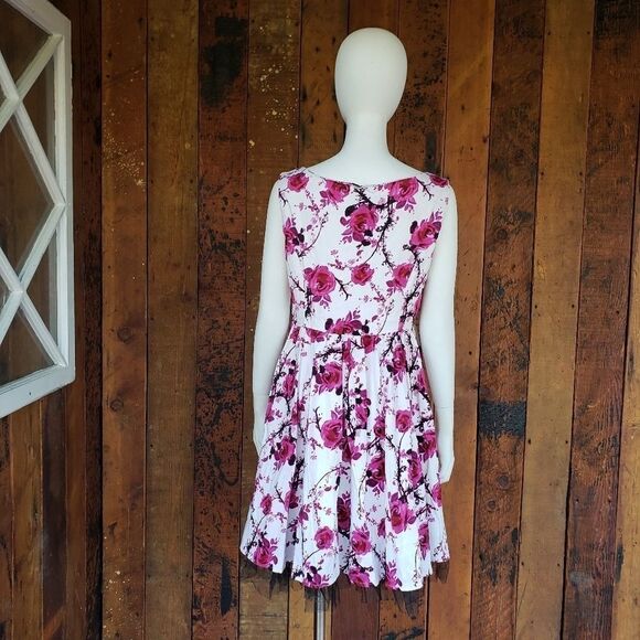 Hearts and RosesVintage Reproduction Floral Dress - Picture 2 of 11
